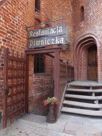 Piwniczka Restaurant